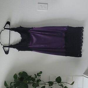 DIANE VON FURSTENBERG Purple Black Lace Trim Body Cone Dress size 2